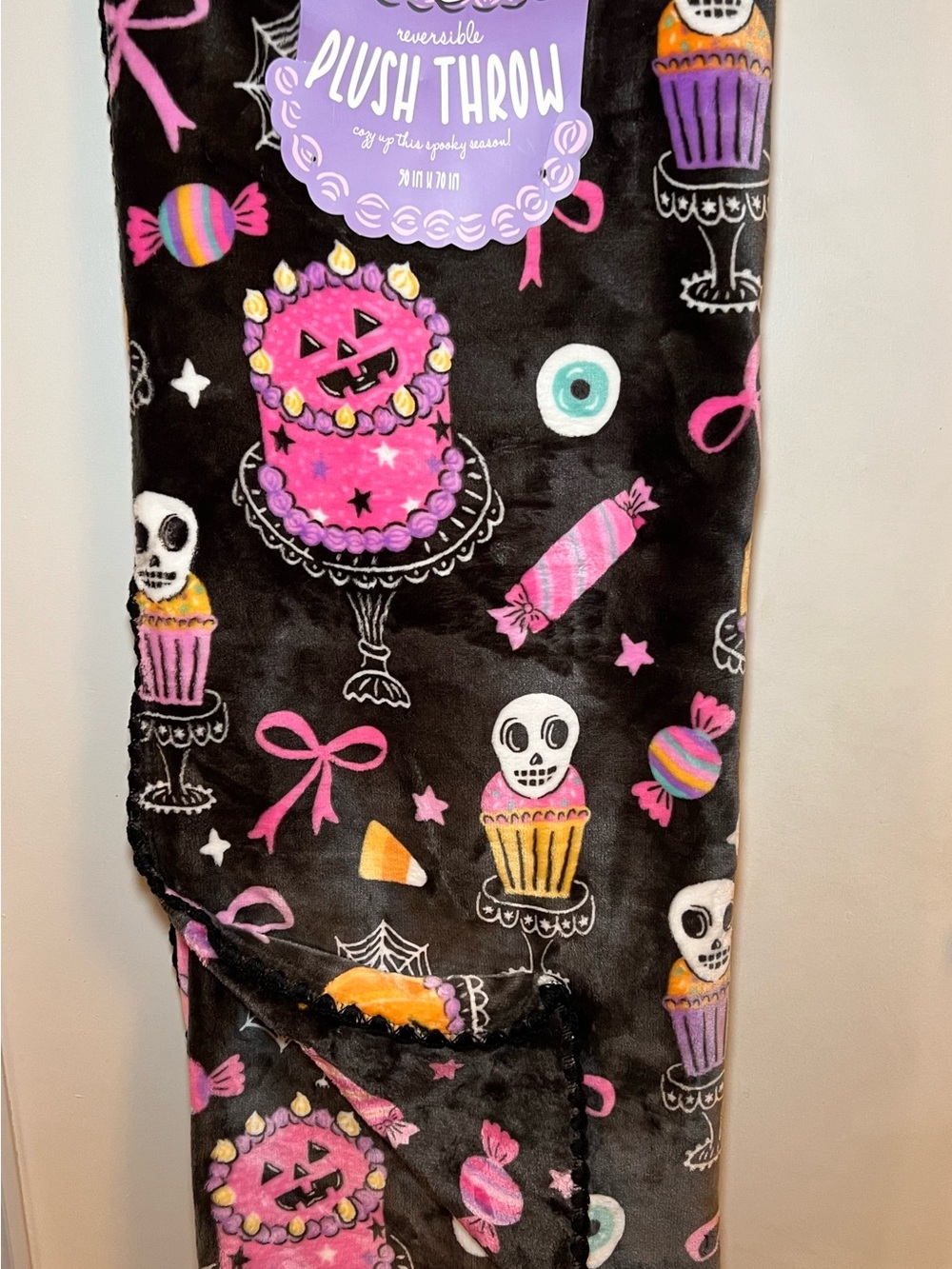 Halloween Bakery Reversible Plush Throw Blanket Cake Pumpkin Eyeballs Candy